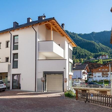 Central Home Apartment Ortisei Extérieur photo